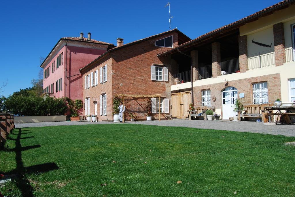 Casale Osvalda Bed and Breakfast Alfiano Natta Exterior foto