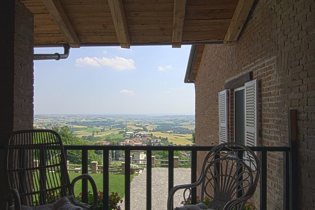 Casale Osvalda Bed and Breakfast Alfiano Natta Exterior foto